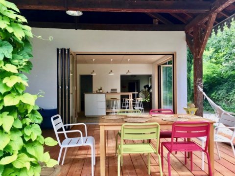 Baies accord&eacute;on en bois