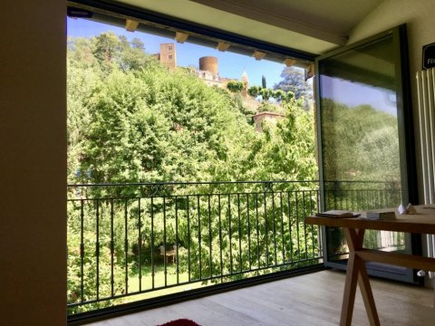 R&eacute;novation d'une grange avec des baies accord&eacute;ons